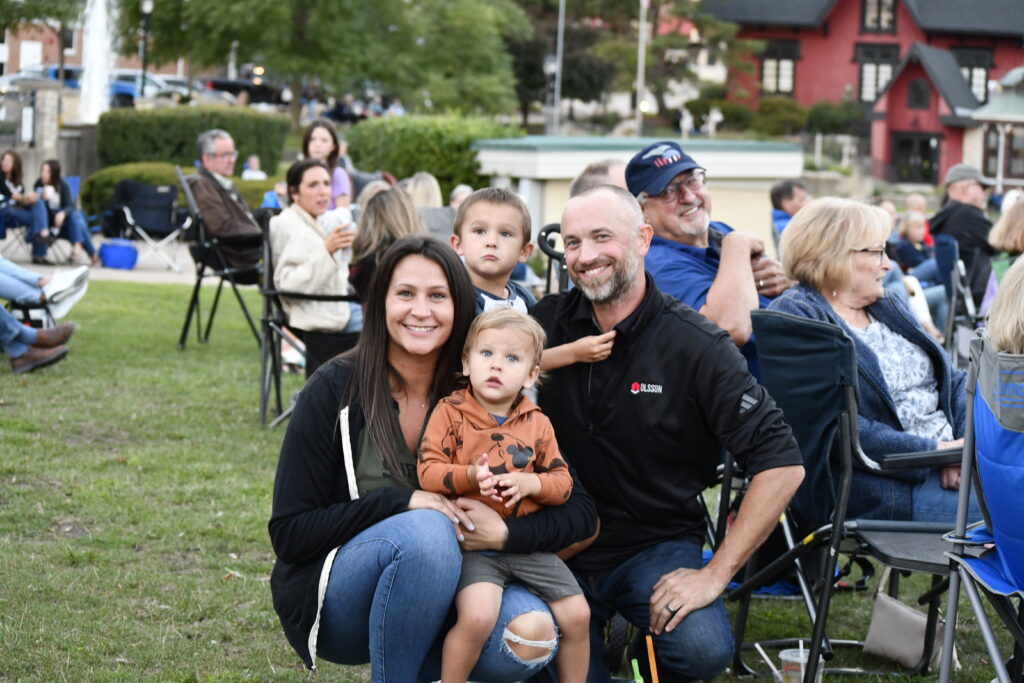 Batavia Park District River Rhapsody attendees posing for a picture.