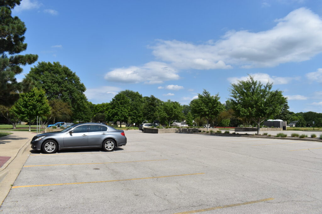 Engstrom Park showing large parking lot.